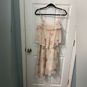 A new day floral dress adjustable spaghetti strap size medium NWT